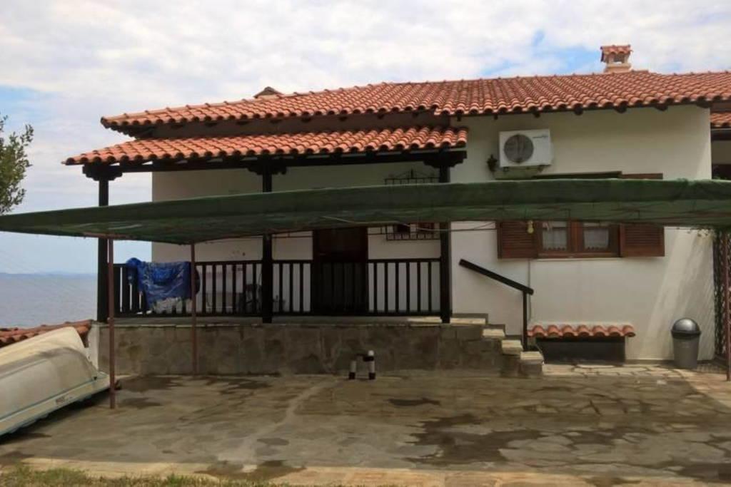 Sangue Blu Beachfront Villa Apartment อาโยส นิโกลาออส ภายนอก รูปภาพ