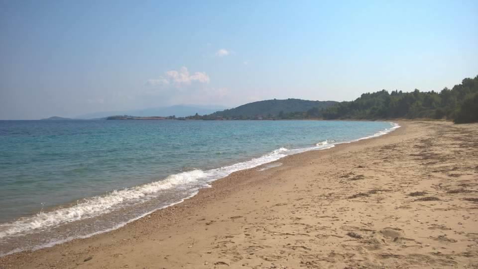 Sangue Blu Beachfront Villa Apartment อาโยส นิโกลาออส ภายนอก รูปภาพ