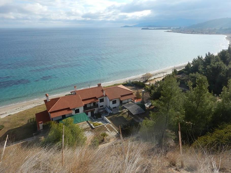 Sangue Blu Beachfront Villa Apartment อาโยส นิโกลาออส ภายนอก รูปภาพ