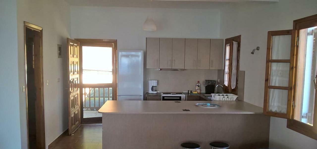 Sangue Blu Beachfront Villa Apartment อาโยส นิโกลาออส ภายนอก รูปภาพ